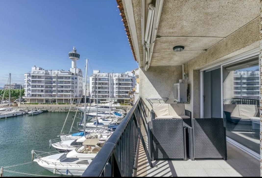 Apartamento Con Vistas A Mar Y Canal. Empuriabrava Exterior photo
