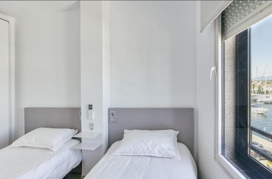 Apartamento Con Vistas A Mar Y Canal. Empuriabrava Exterior photo